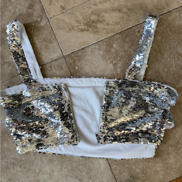 Win Win Sequin Formal Spaghetti Tank Tops silver size medium excellent condition - Picture 15 of 15
